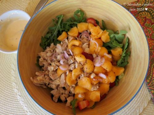 Salade-repas canicule au poulet et aux fruits frais + de Messidor | Photo de Messidor